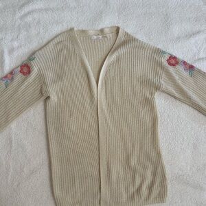 Blu Pepper Cream Cardigan with Floral Embroidery